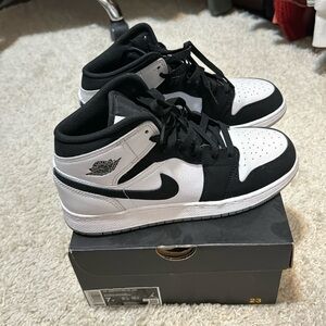 Jordan 1 Mid 7Y